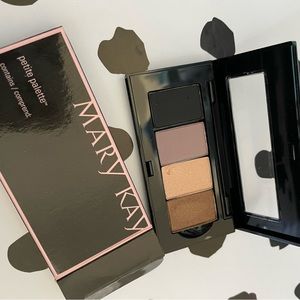 Mary Kay Mini magnetic compact and 4 mineral eye shadows